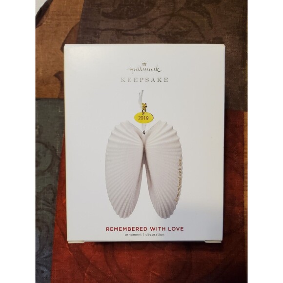 Hallmark Keepsake "Remembered With Love" 2019 Ornament - RH#40 - Picture 2 of 9